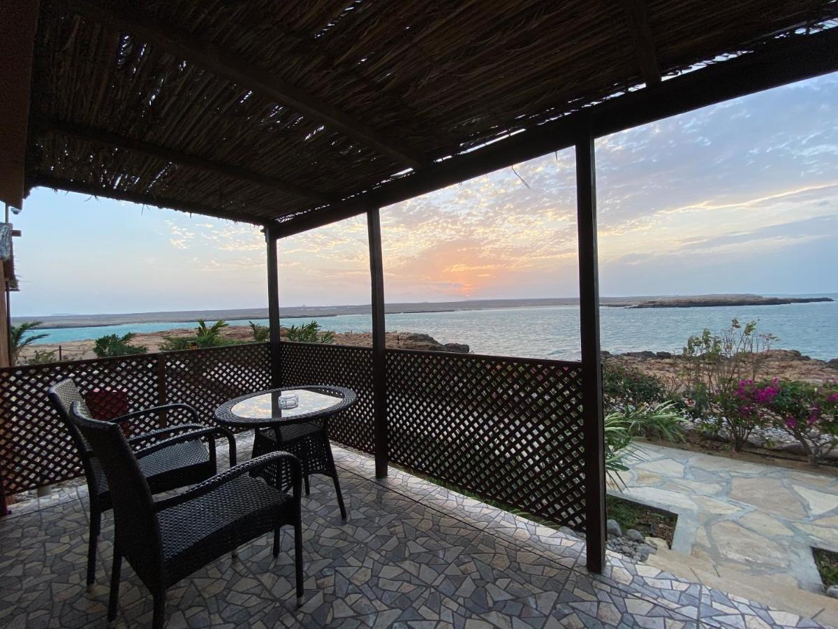 Turtle Beach Resort Ras al Hadd Екстериор снимка