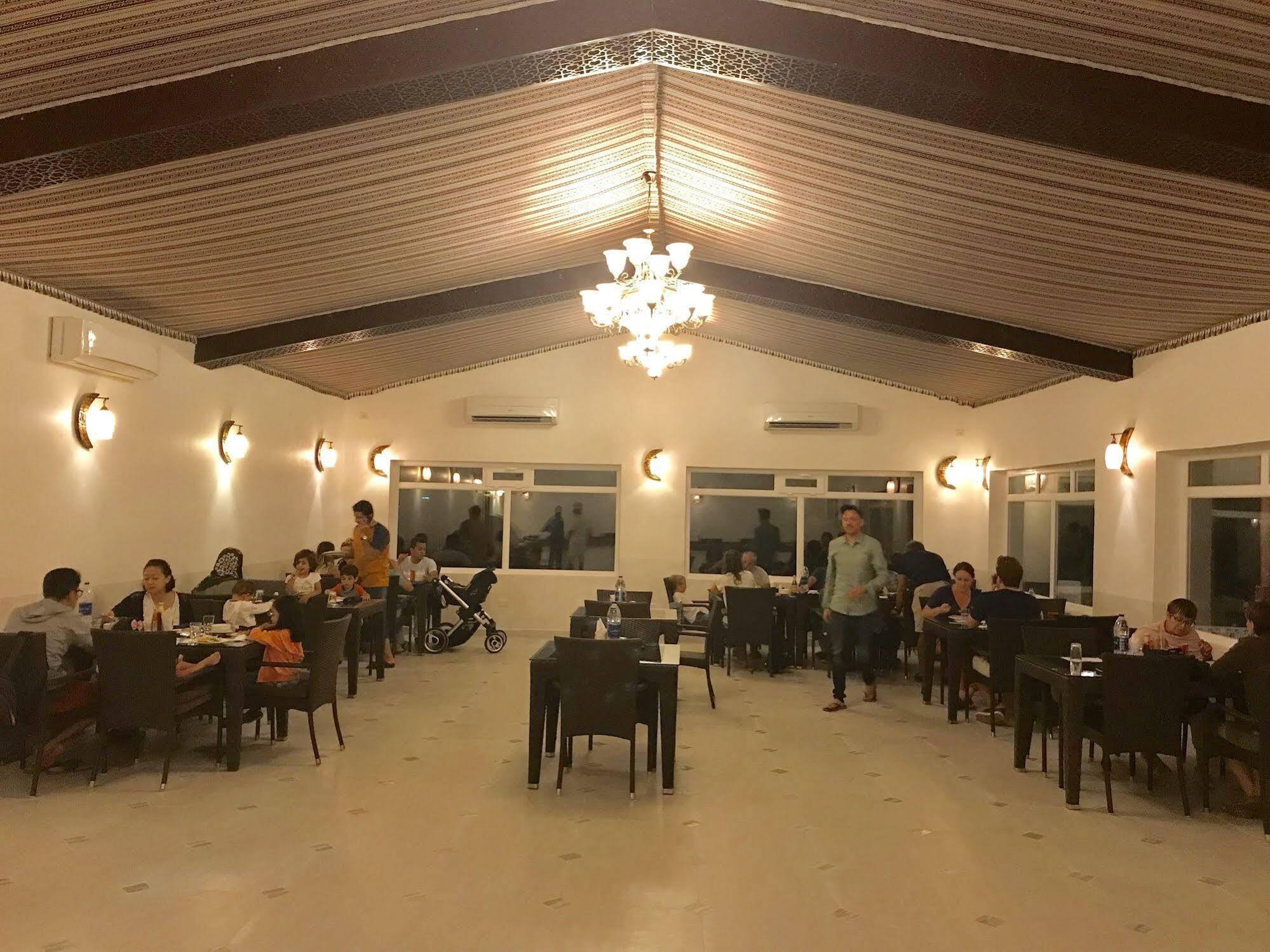 Turtle Beach Resort Ras al Hadd Екстериор снимка